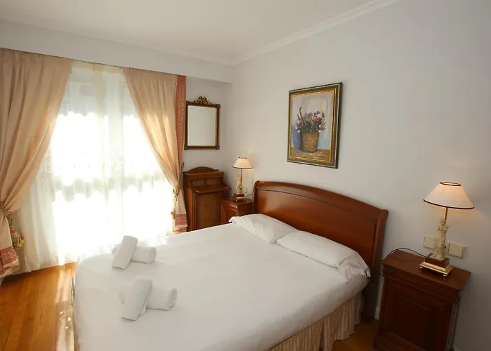 Ondarreta Apartment *